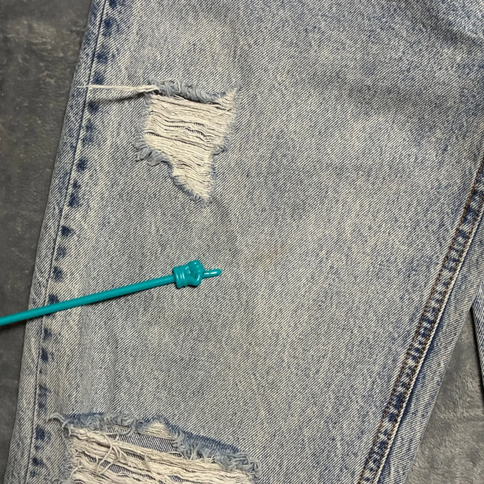 Revice Denim Light Wash Distressed High Waisted Straight Leg Jeans Womens 28 - Image 3