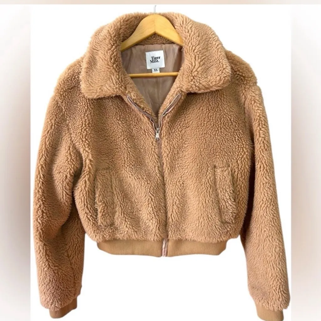 Tiger Mist Women’s Tan Brown‎ Teddy Plush Cropped Bomber Jacket Pockets Zip XS - Image 2