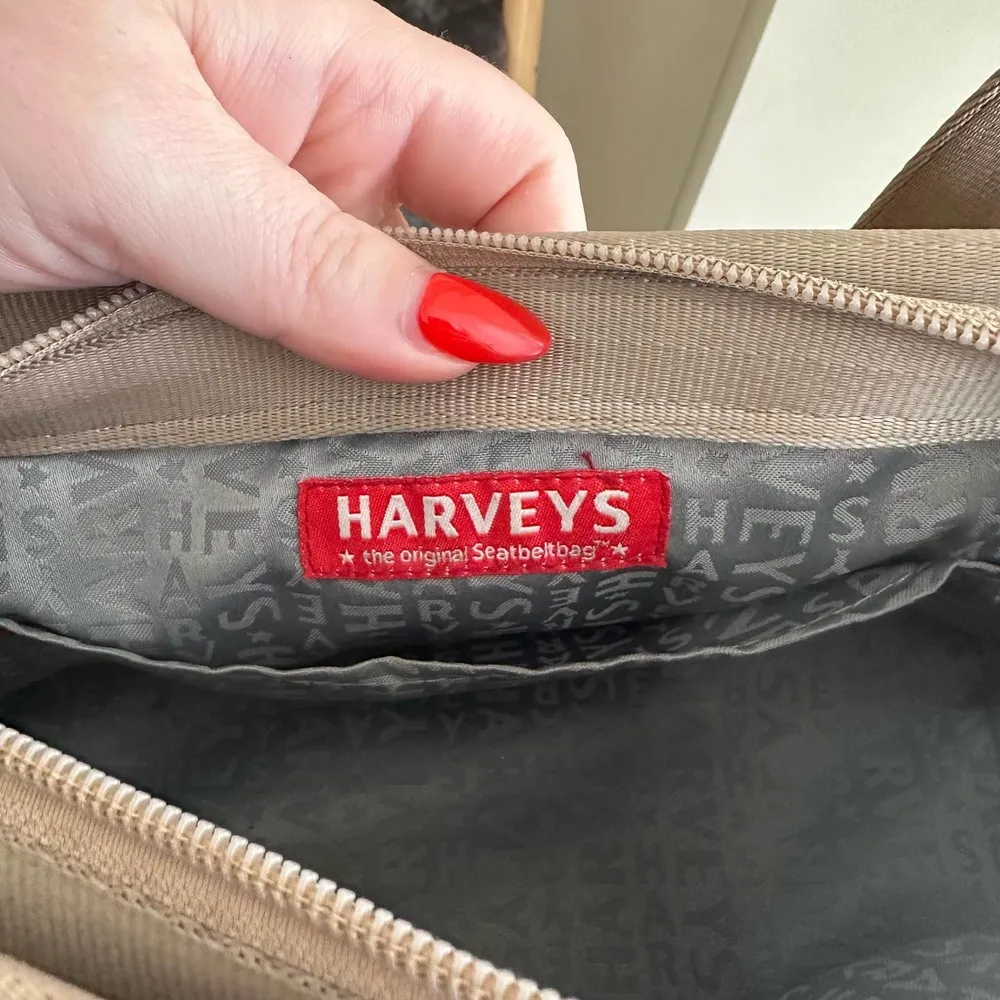 Harvey Original Seatbelt Bag Single Strap Shoulder Bag Tan - Image 5