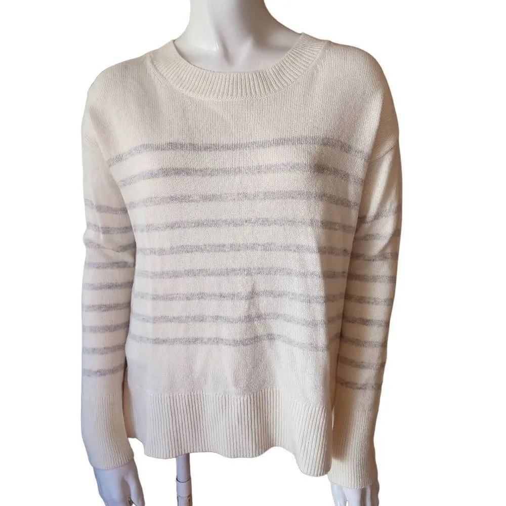 NWT Gap Cream & Gray Striped Split Hem Sweater (XSP) - Image 2