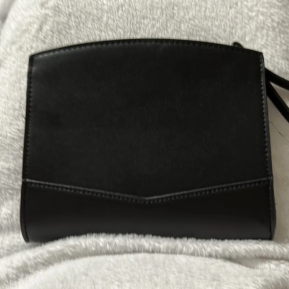 Narciso Rodriguez Parfums Black
Pouch/Clutch - Image 3