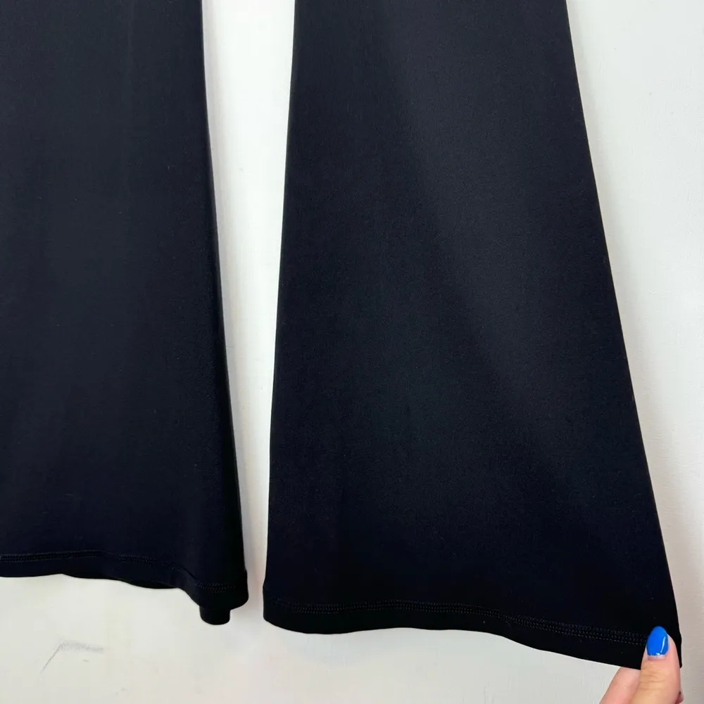 Aerie Real Me High Rise Crossover Flare Leggings Black Sz Small - Image 14