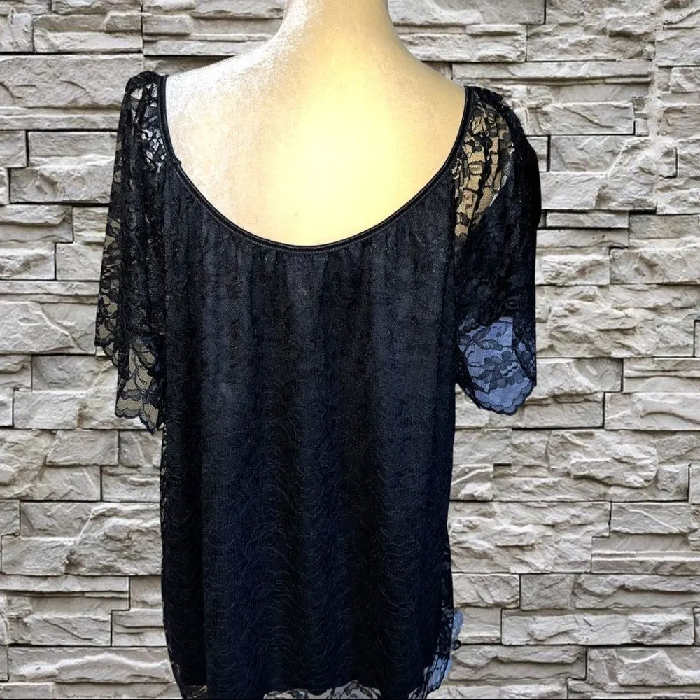Fredericks of Hollywood beautiful black lace scoop neck top! - Image 7