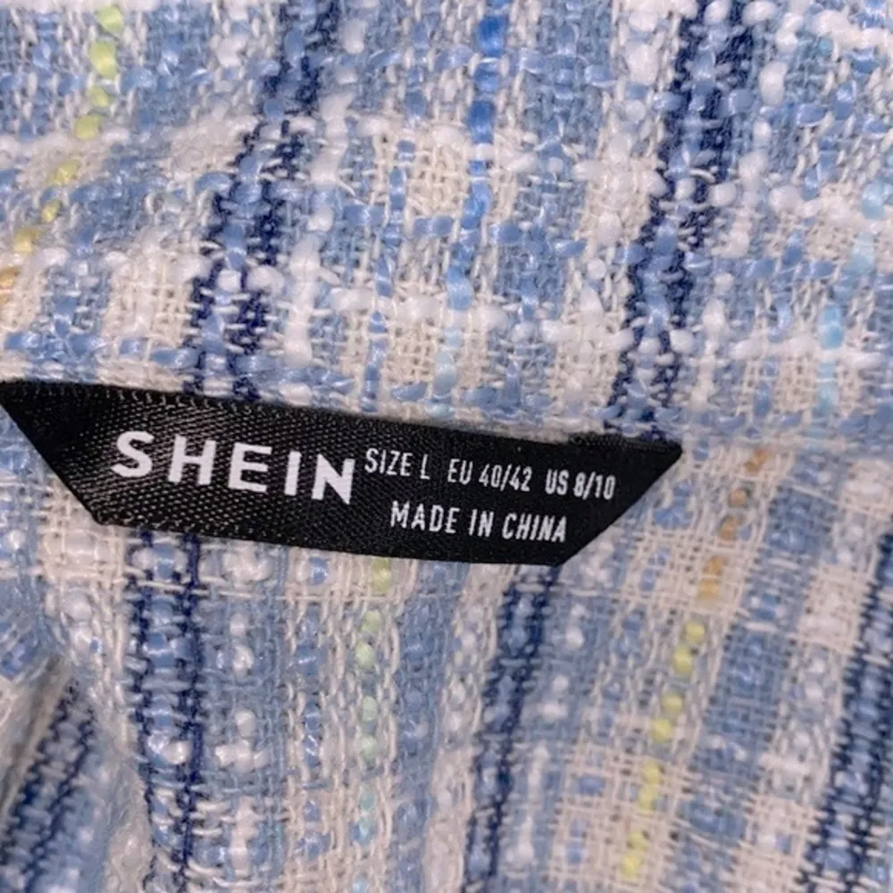 SHEIN trendy blue tweed shirt jacket size large - Image 5
