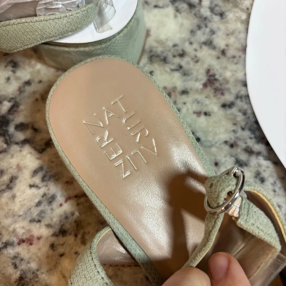 Naturalizer Liz Slingback Block Heel Dress Shoes Square Toe Green Size 9.5M - Image 4