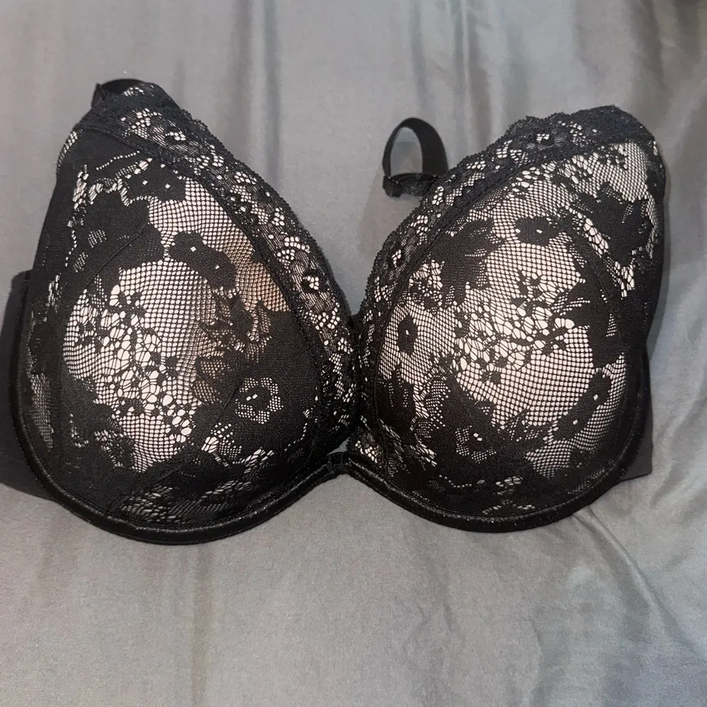 Cacique‎ 38DDD Black Lace Plunge Bra Sexy Lingerie Everyday Comfort - Image 7