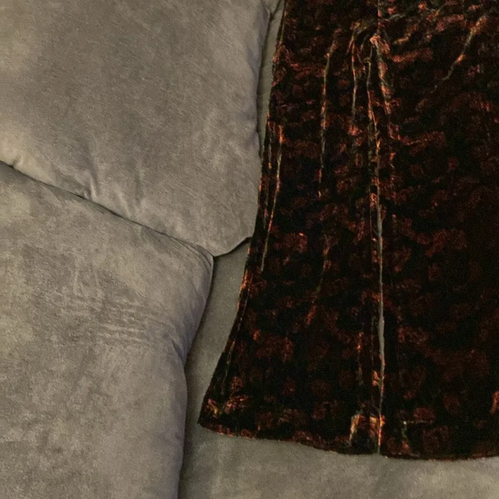 Zara womens small black floral velvet Charlotte pant flared leg dress pants NWT - Image 4