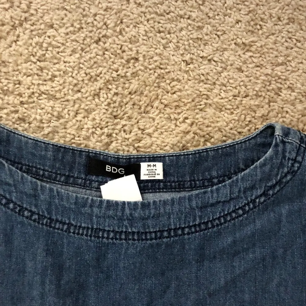 Denim swing short sleeve dress never worn - Image 3