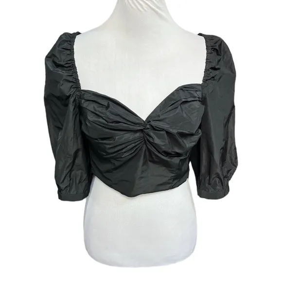 Zara Short Puffy Sleeve Cropped Top Black Size Medium - Image 2