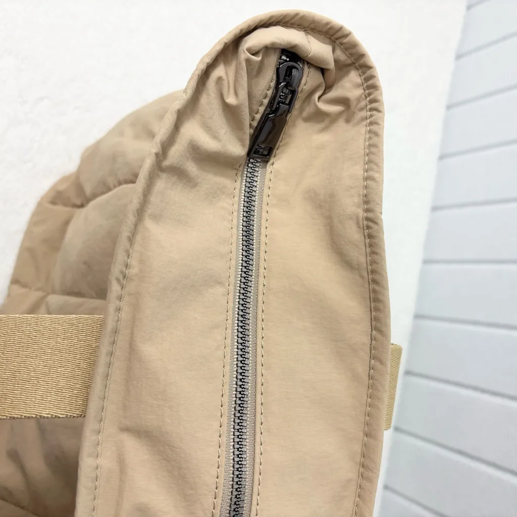 VASCHY Beige Quilted Tote Bag with zipper Tan - Image 5