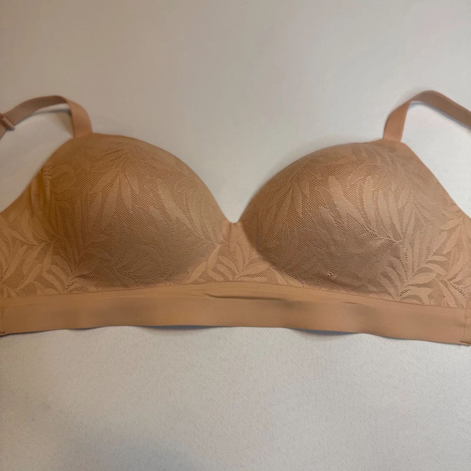 Soma Seamless Comfort Bra Nude Tan Everyday Wirefree Adjustable Straps 34DDD Size undefined - Image 3