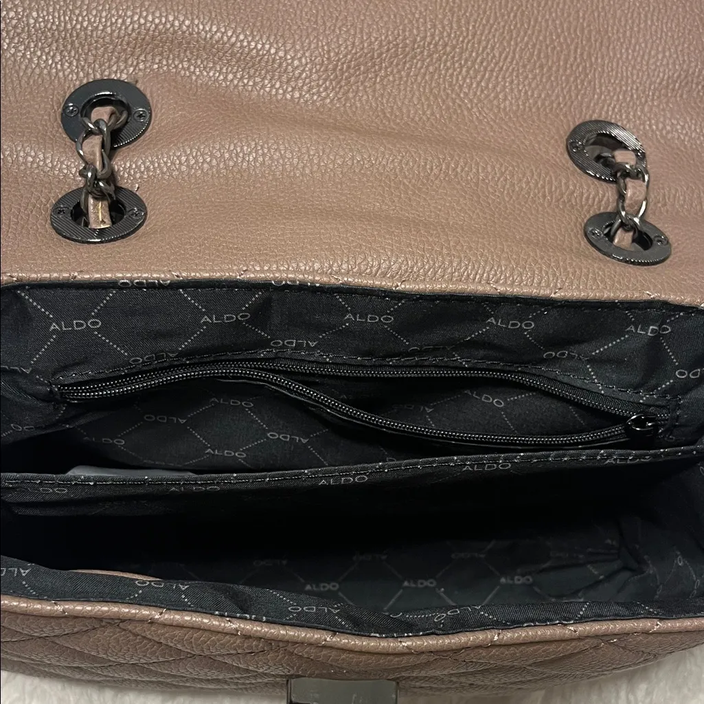 Aldo Taupe Quilted Shoulder Bag - Image 10