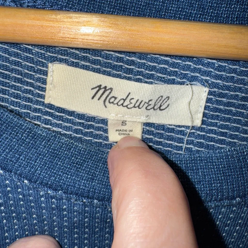 Madewell Flare Sleeve Blue Ragan Tee size‎ Small - Image 3