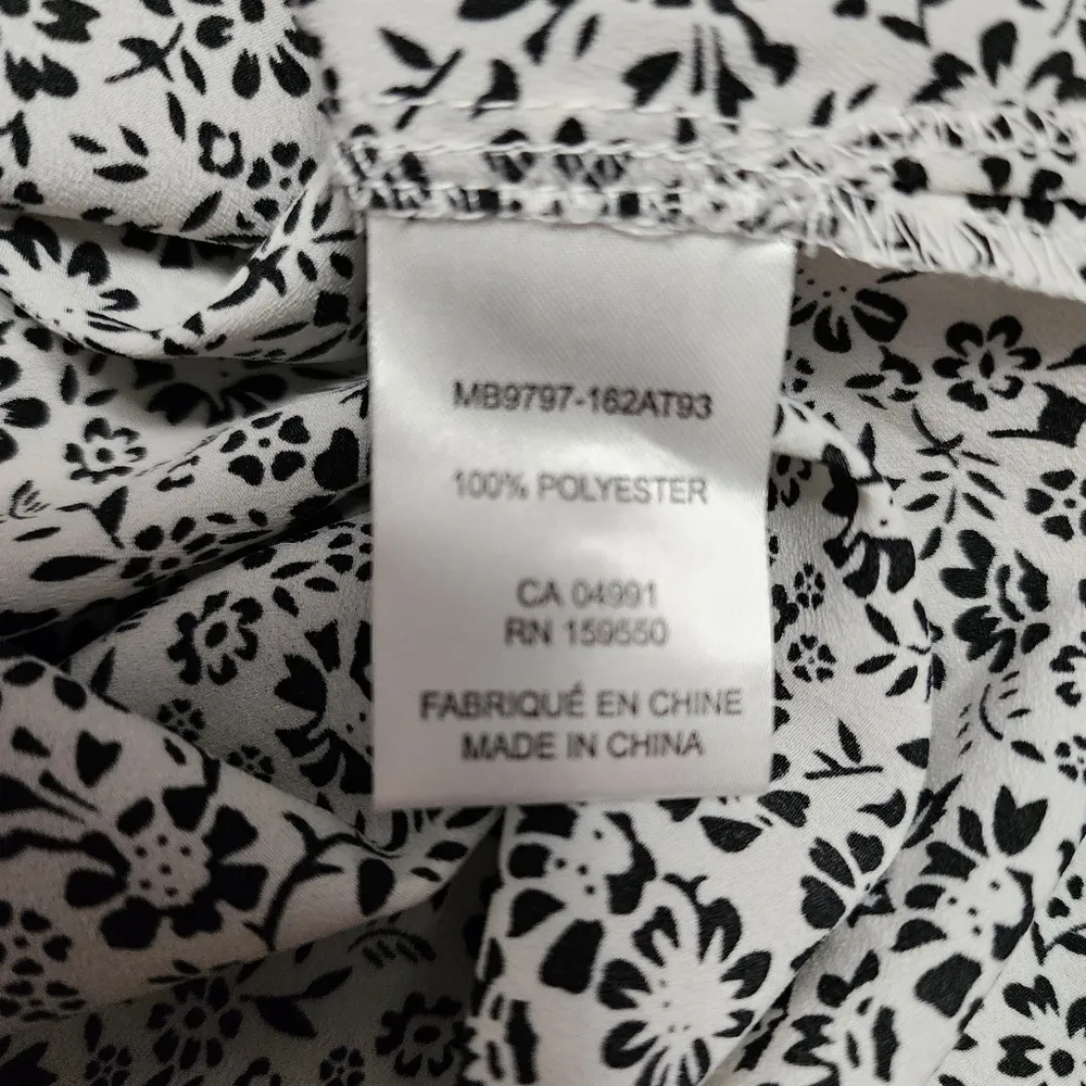 Carolina Belle white & black floral ruffled high neck blouse size medium - Image 8