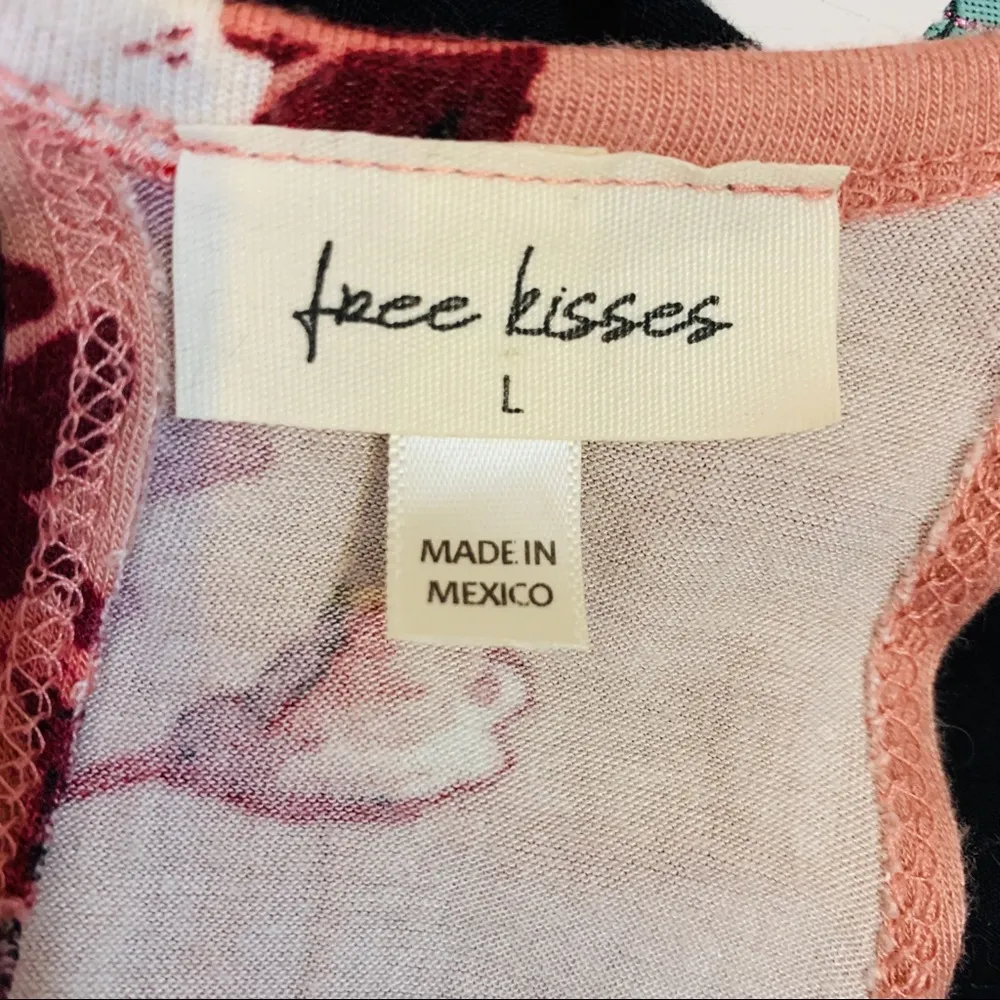 Free Kisses Pink Floral Long Tank Tunic Top Size Large - Image 10
