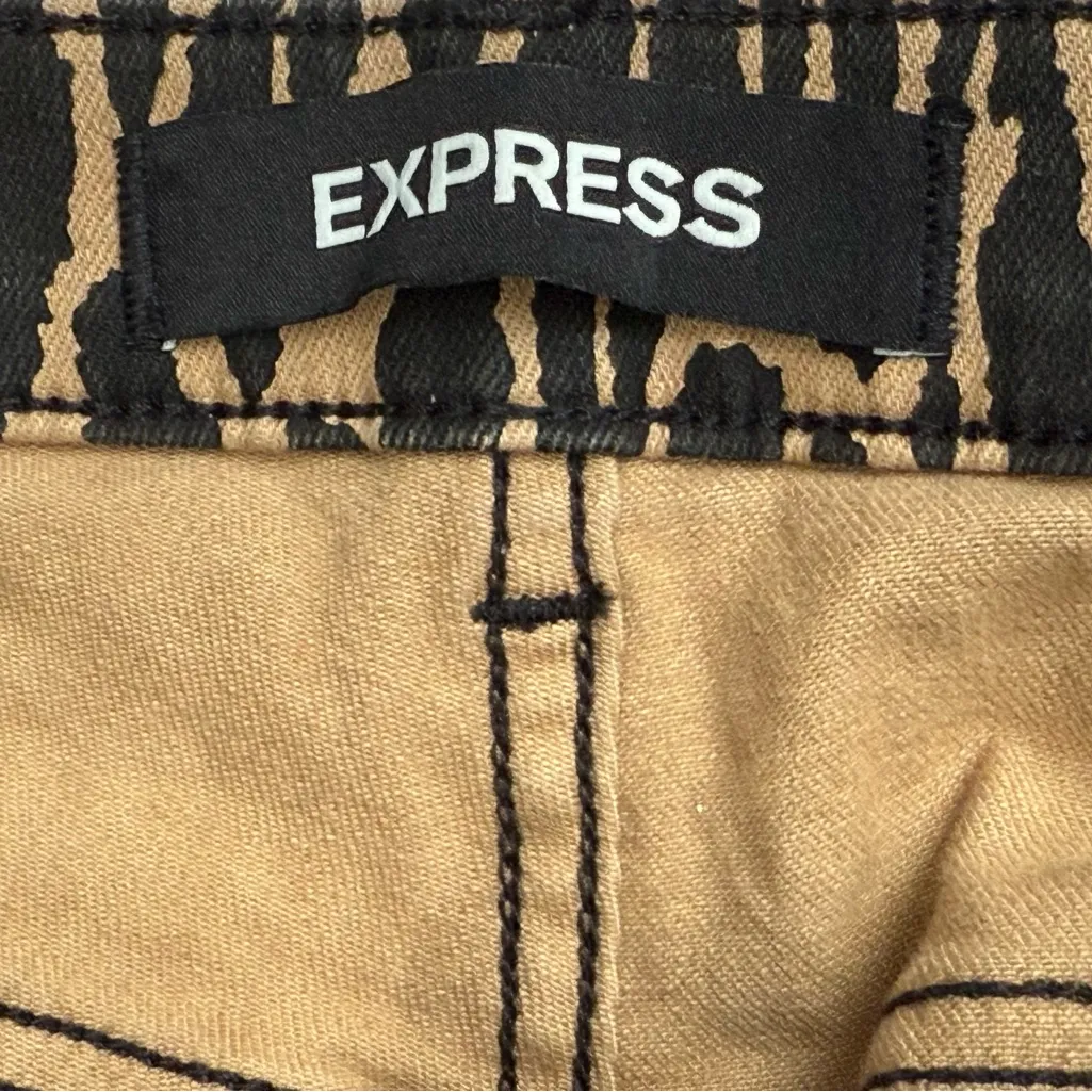 Express Ankle Legging Tan and Black High Rise Leopard Jeans. - Image 7