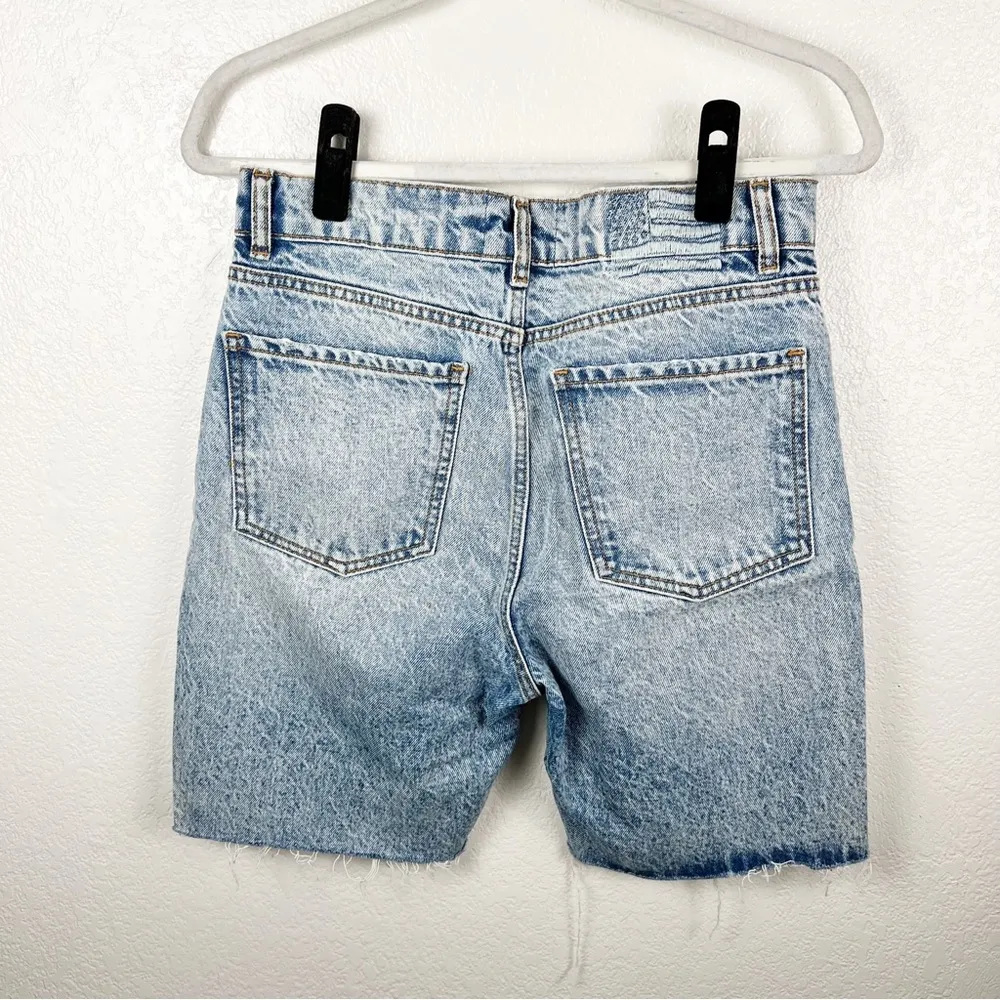 Revice Denim Light Wash Bermuda Jean Shorts 100% Cotton Size 28 - Image 3