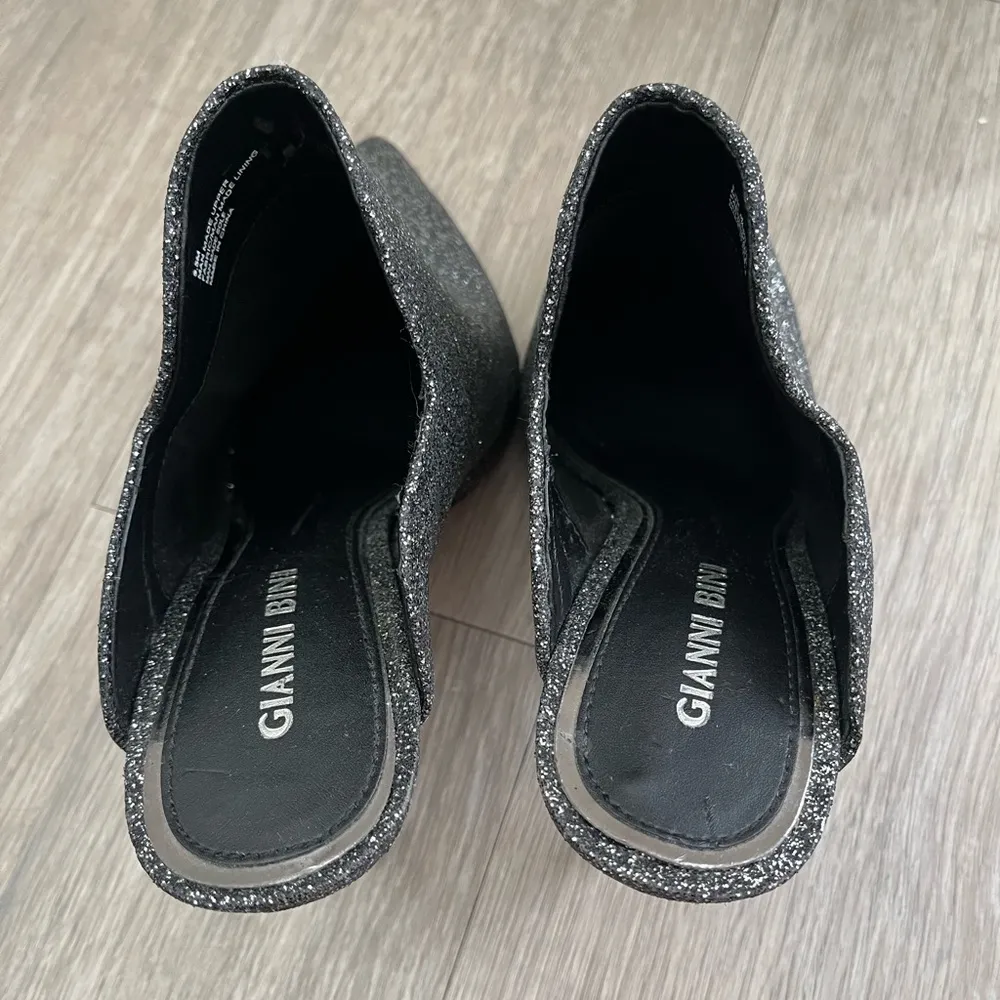 Gianni Bini Agnissa Black Glitter Scalloped Closed Toe Mule Heels Size 9.5 - Image 5