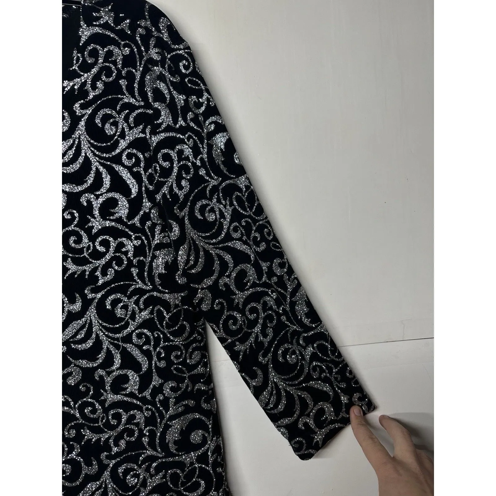 J.B.S. LTD Women’s Black Silver Glitter Velvet Swirl Top Long Sleeve XL - Image 6