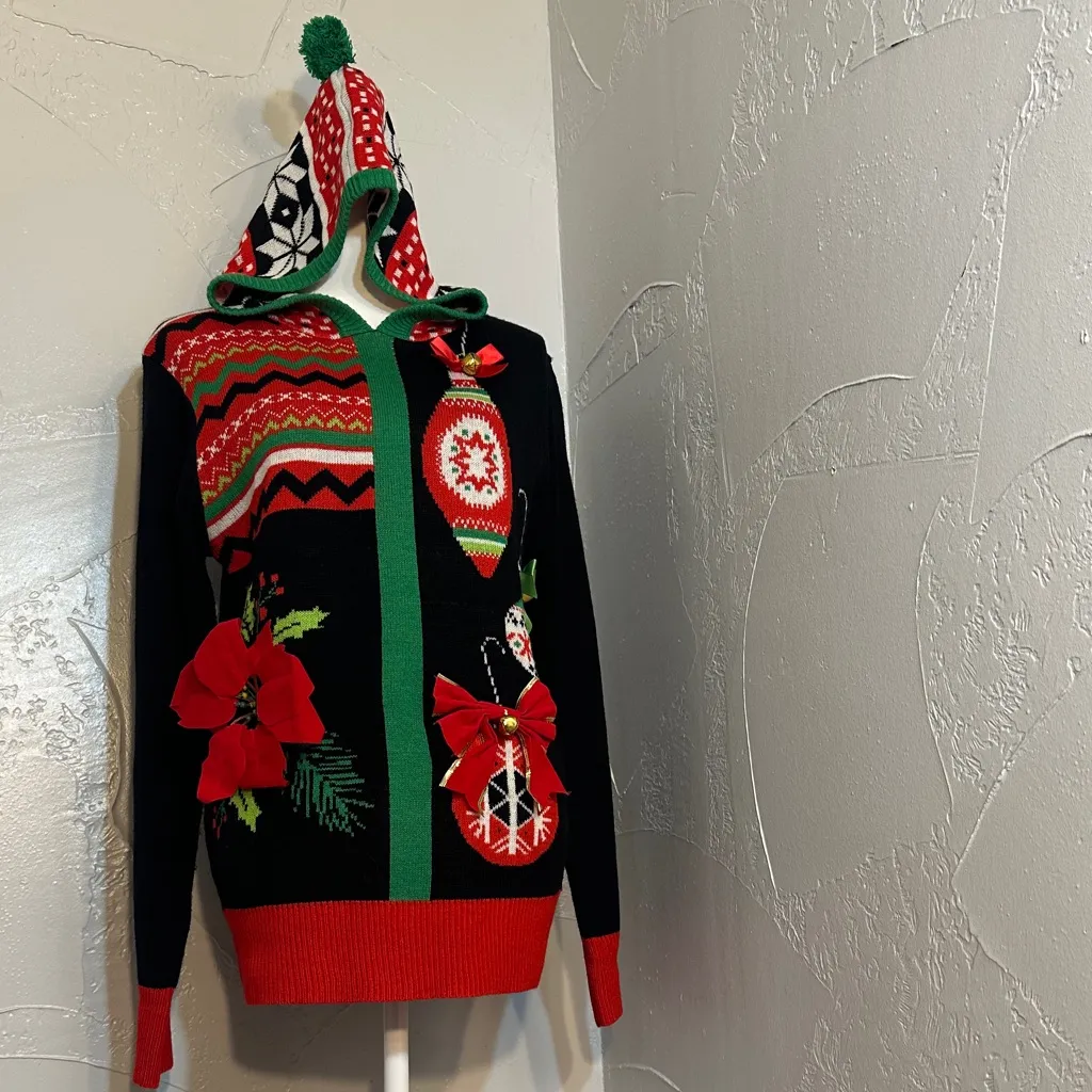 Holiday Black and Red Women's Sweater Size undefined - Image 5