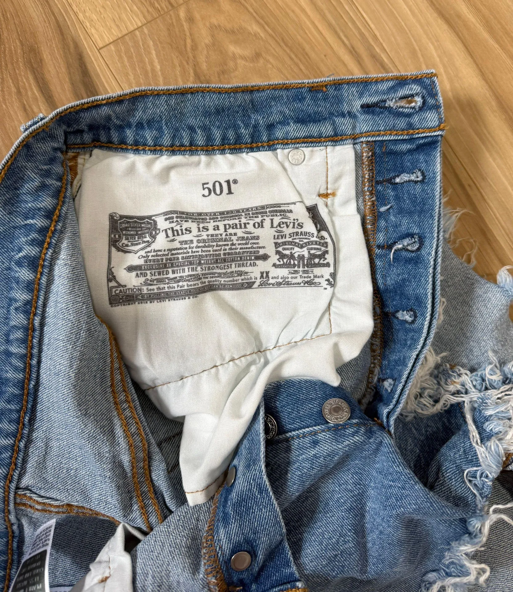 Levi Jean Shorts - Image 3