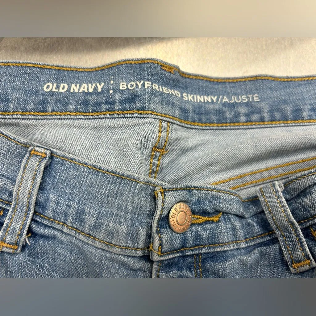 Old Navy Women's Boyfriend Jeans - Light Blue - Image 4