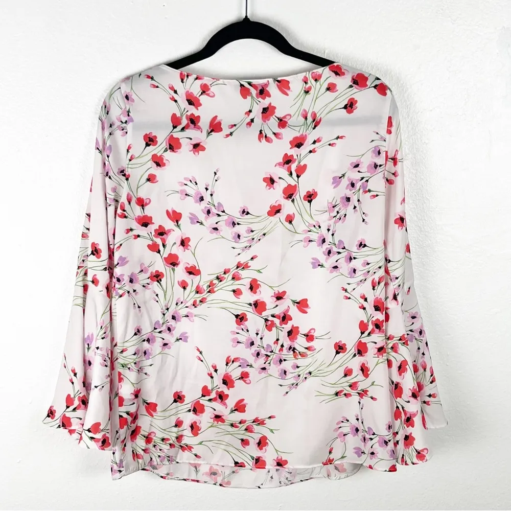 BANANA REPUBLIC Floral Fluted Bell Sleeves Blouse, Size Small - Image 2