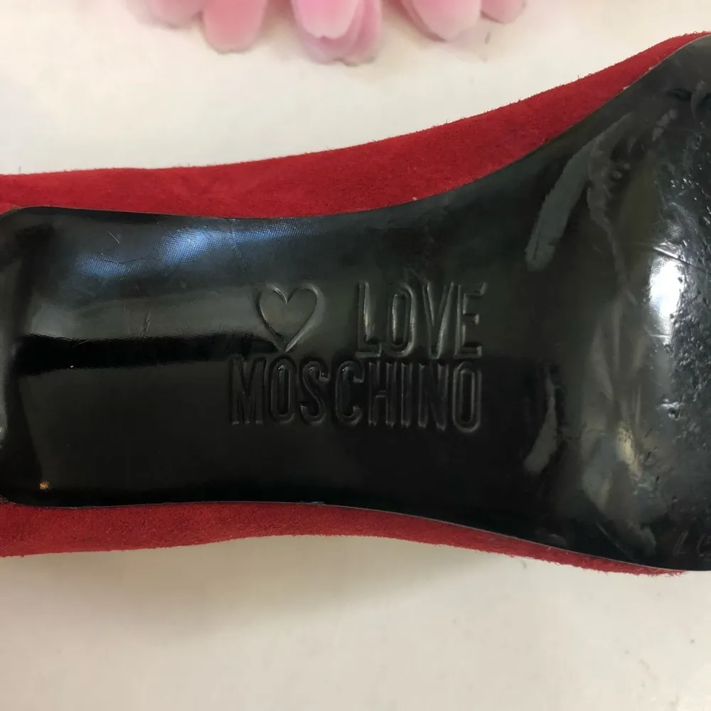 Love Moschino Red Suede Leather Heart Stiletto Heels Pumps - Image 8