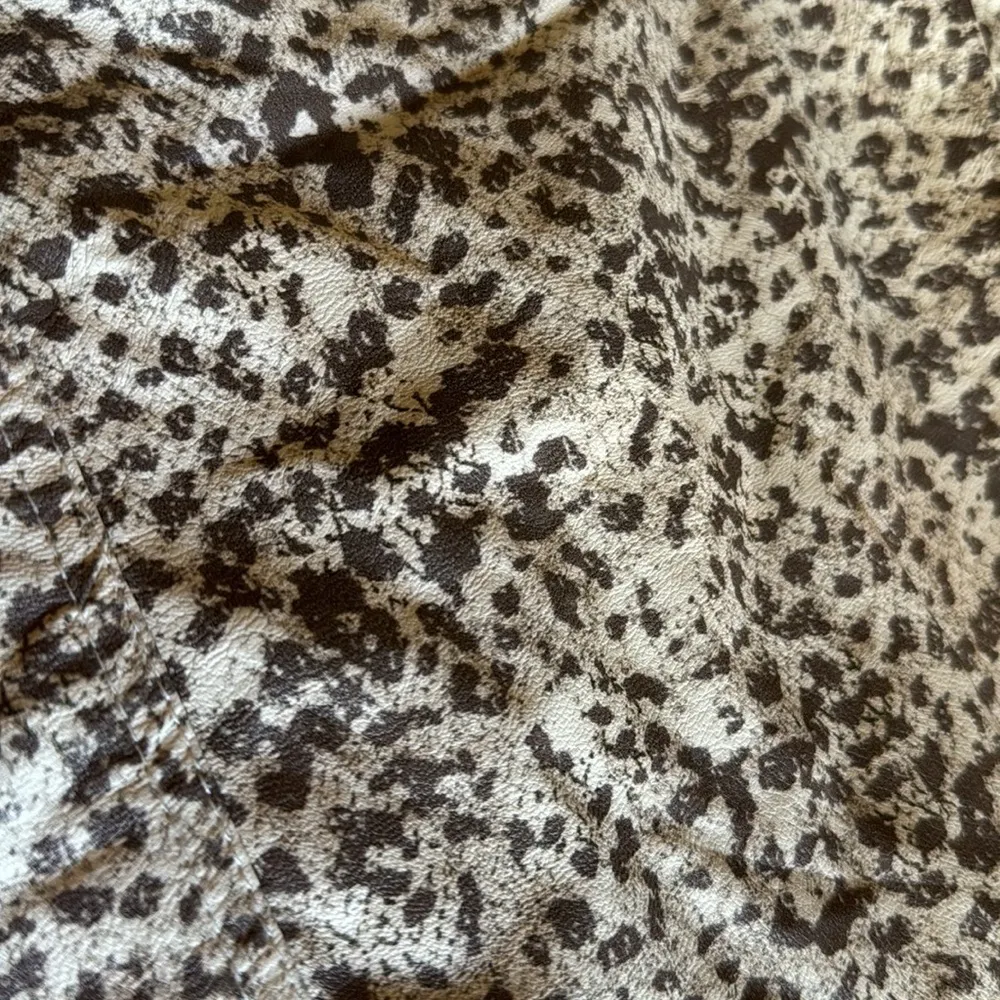 Free People Leopard Print Faux Leather Skirt Size 8 - Image 5