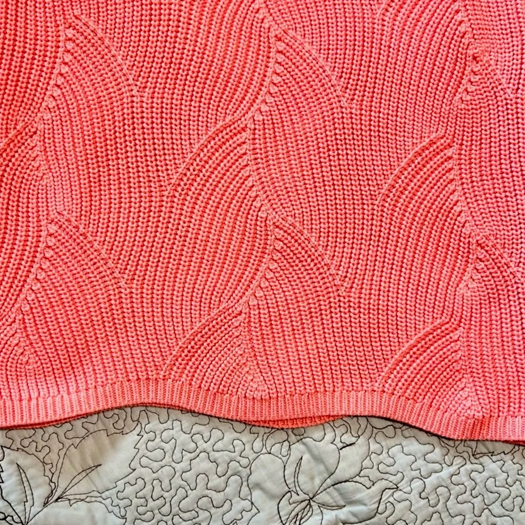 NWT Talbots Textured Swirl Knit Pointelle Scalloped Edge Sweater Size S/P💛 - Image 8