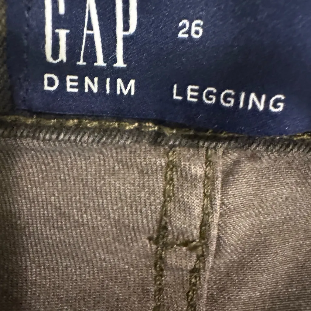 GAP Camouflage Skinny Jeans for Women - Image 3