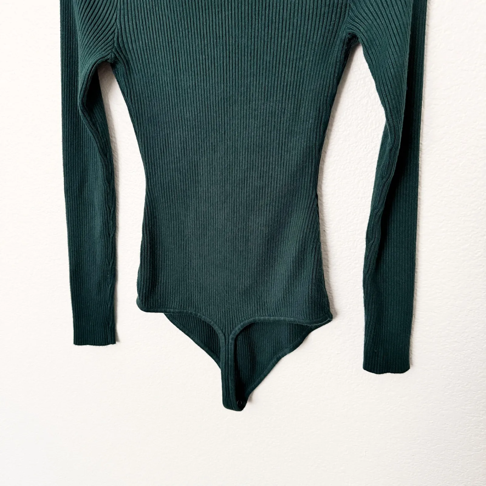 [Abercrombie & Fitch] Green Ribbed Knit V-Neck Sweater Bodysuit Top Sz Medium M - Image 6