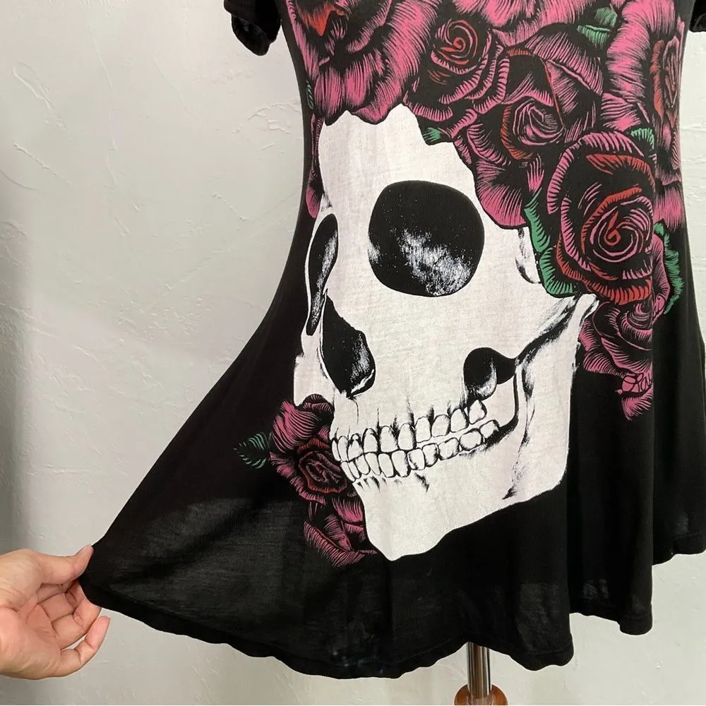 Sample Flaws Skull Crown Cold Shoulder Top XS - Image 3