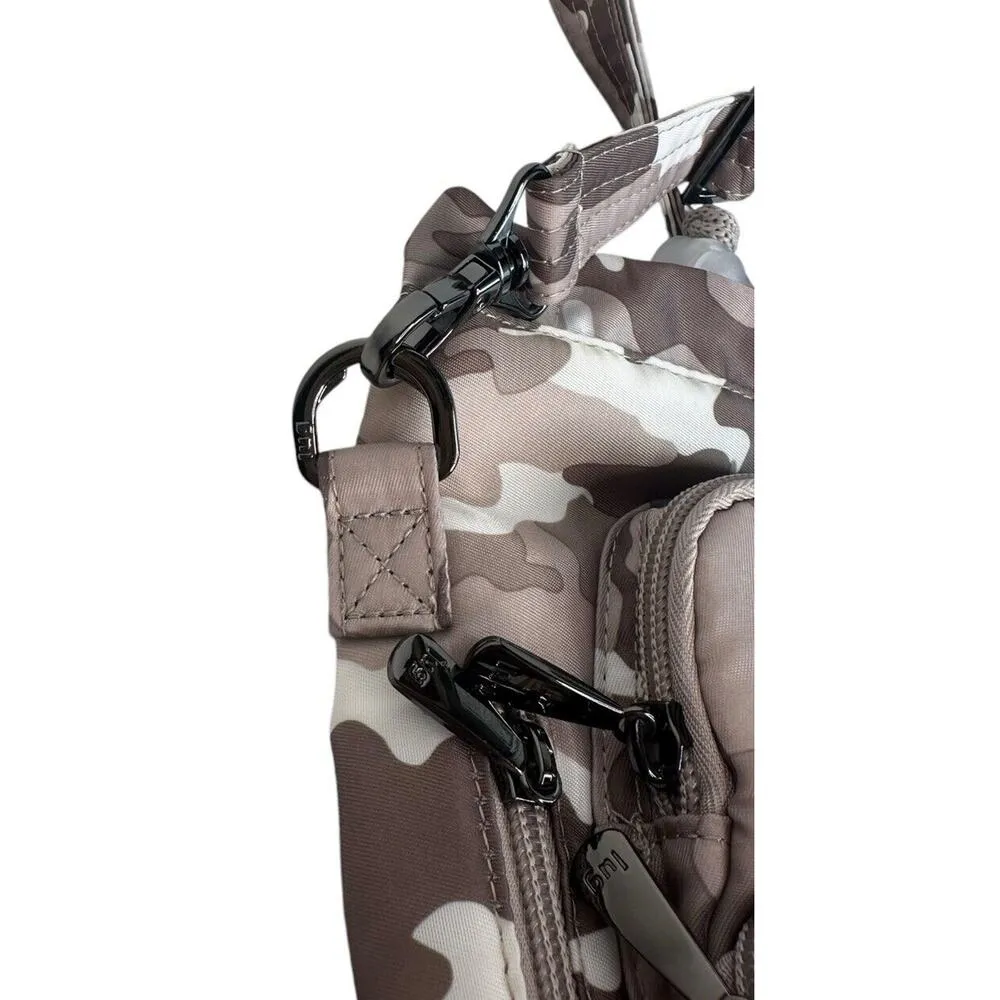 Lug Insulated Crossbody Water Bottle Bag Huggie SE Camo Taupe Keep Hot or Cold - Image 6