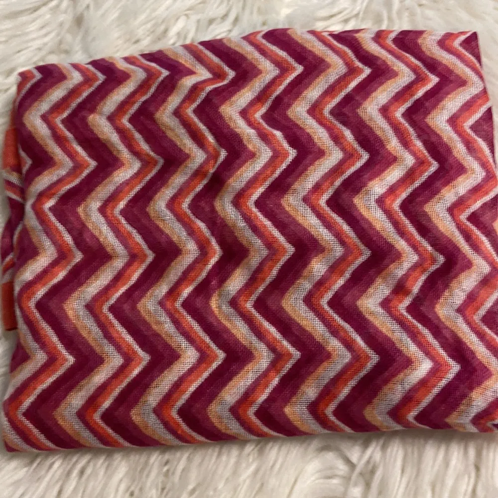 Women’s Scarf length 38” high 24” brand new with tags Halogen Brand - Image 8