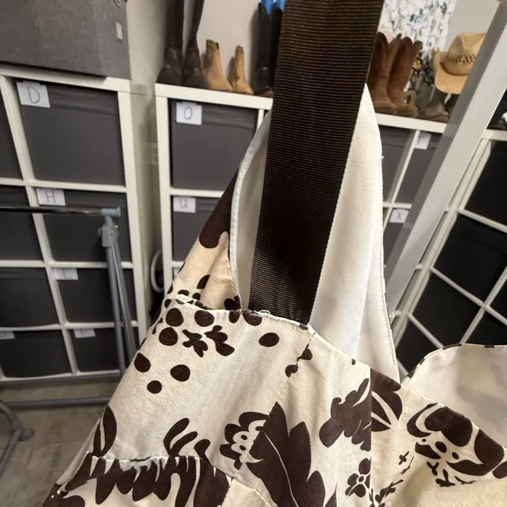 Dalydress Woman Size 40 Hibiscus Hawaiian Floral Print Women's Top Brown - Image 3