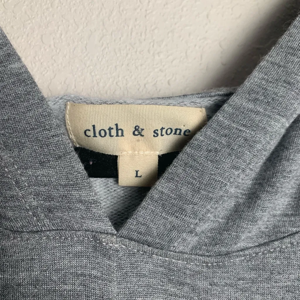 Cloth &‎ Stone Women Size Large Gray lightweight pullover hoodie - Image 2