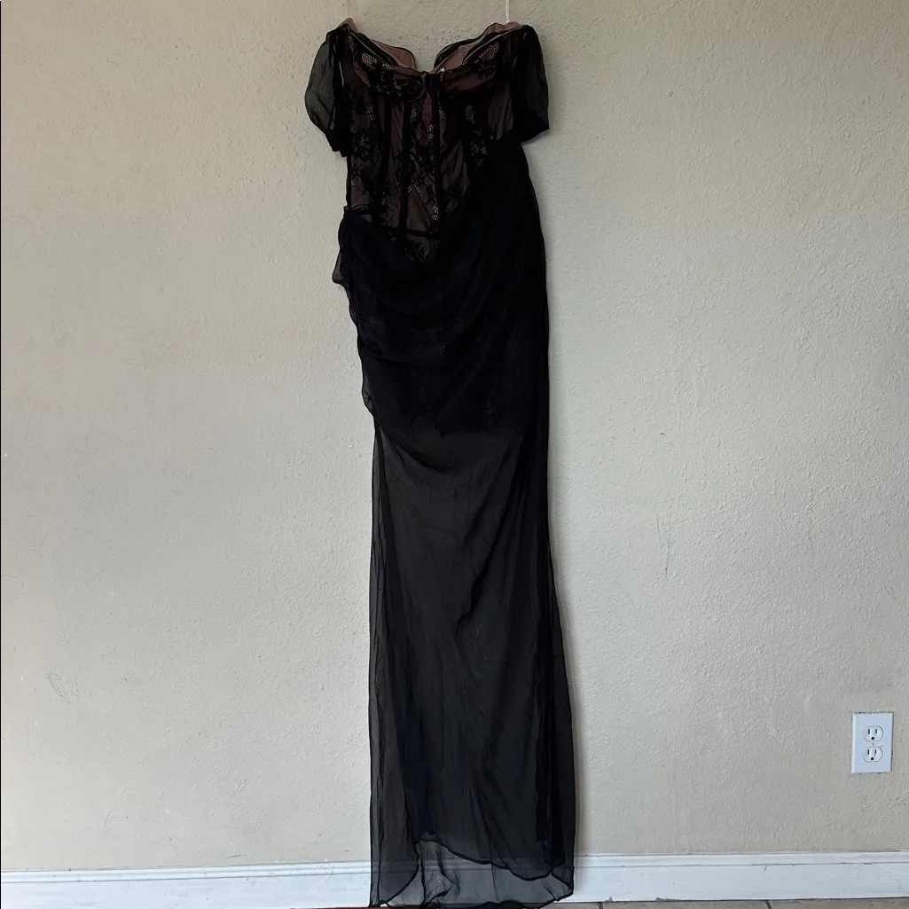 HOUSE‎ OF CB 'Debut' Black Off Shoulder Lace Maxi Dress NWOT Size M - Image 7