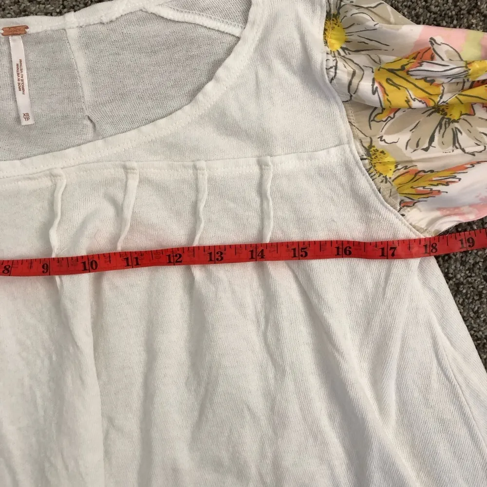 Free People picking petals white blouse floral puff sleeves xs - Image 7