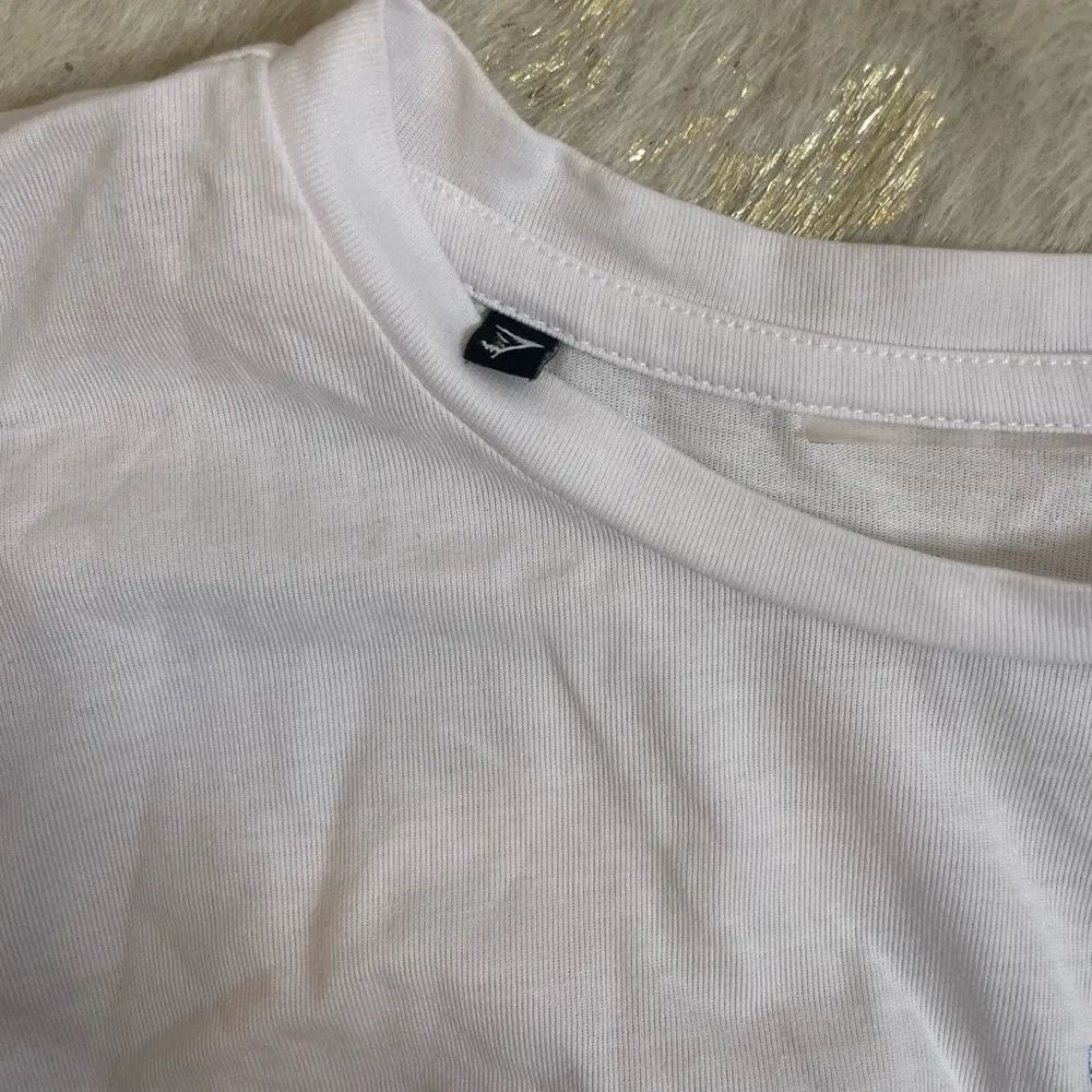Gymshark be a visionary white cropped tee - Image 3