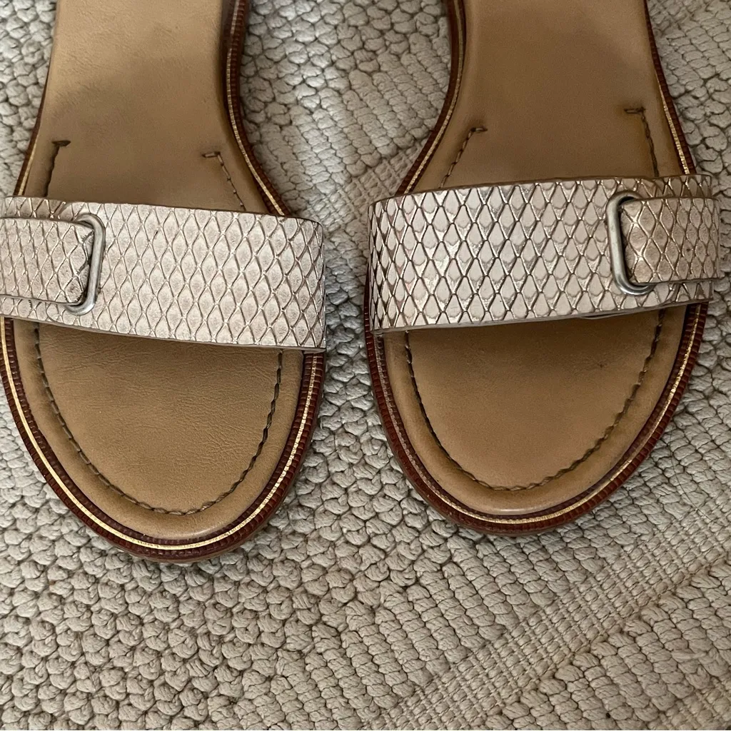 Isola Savina Sandals - Image 4