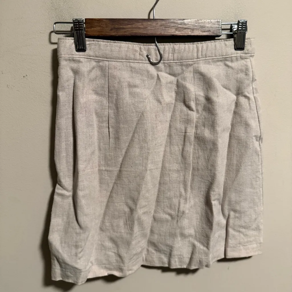 NWT Abercrombie & Fitch Linen-Blend Mini Skirt Beige- Size XS - Image 3