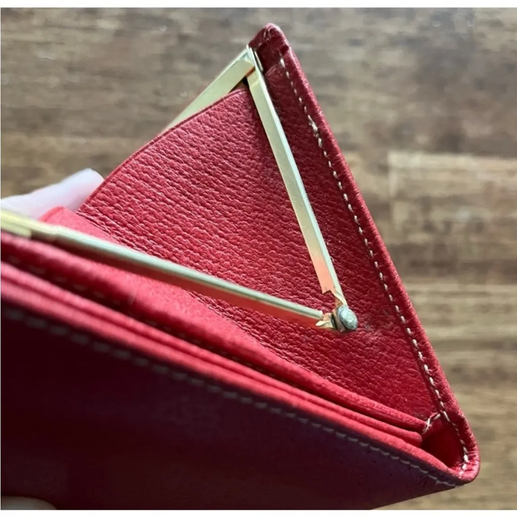 GUCCI Red Long Wallet Snap Closure and Kiss Lock Coin Pocket - Image 11