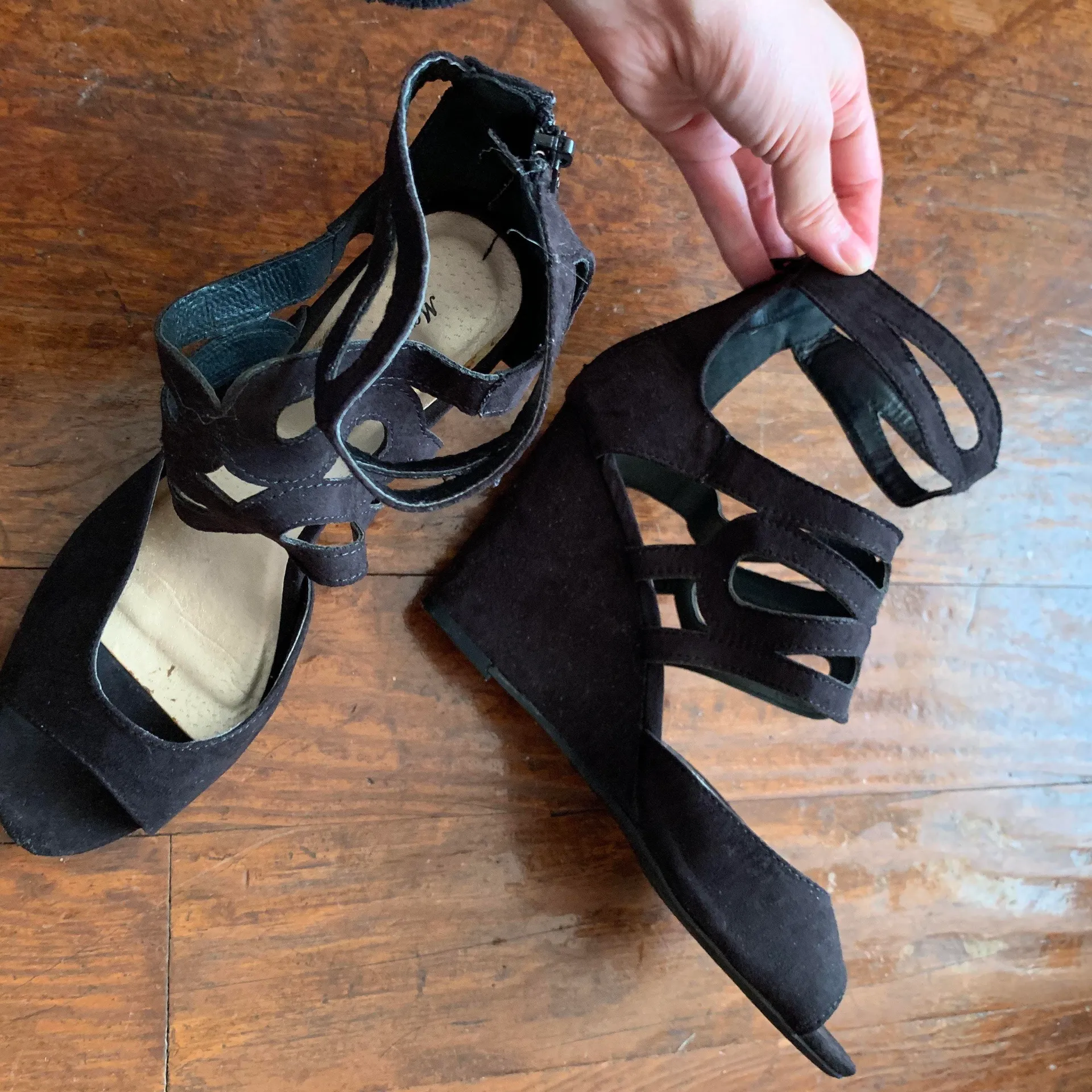 Black Laser Cut Ankle Strap Peeptoe Wedge Sandals Size 6 - Image 3