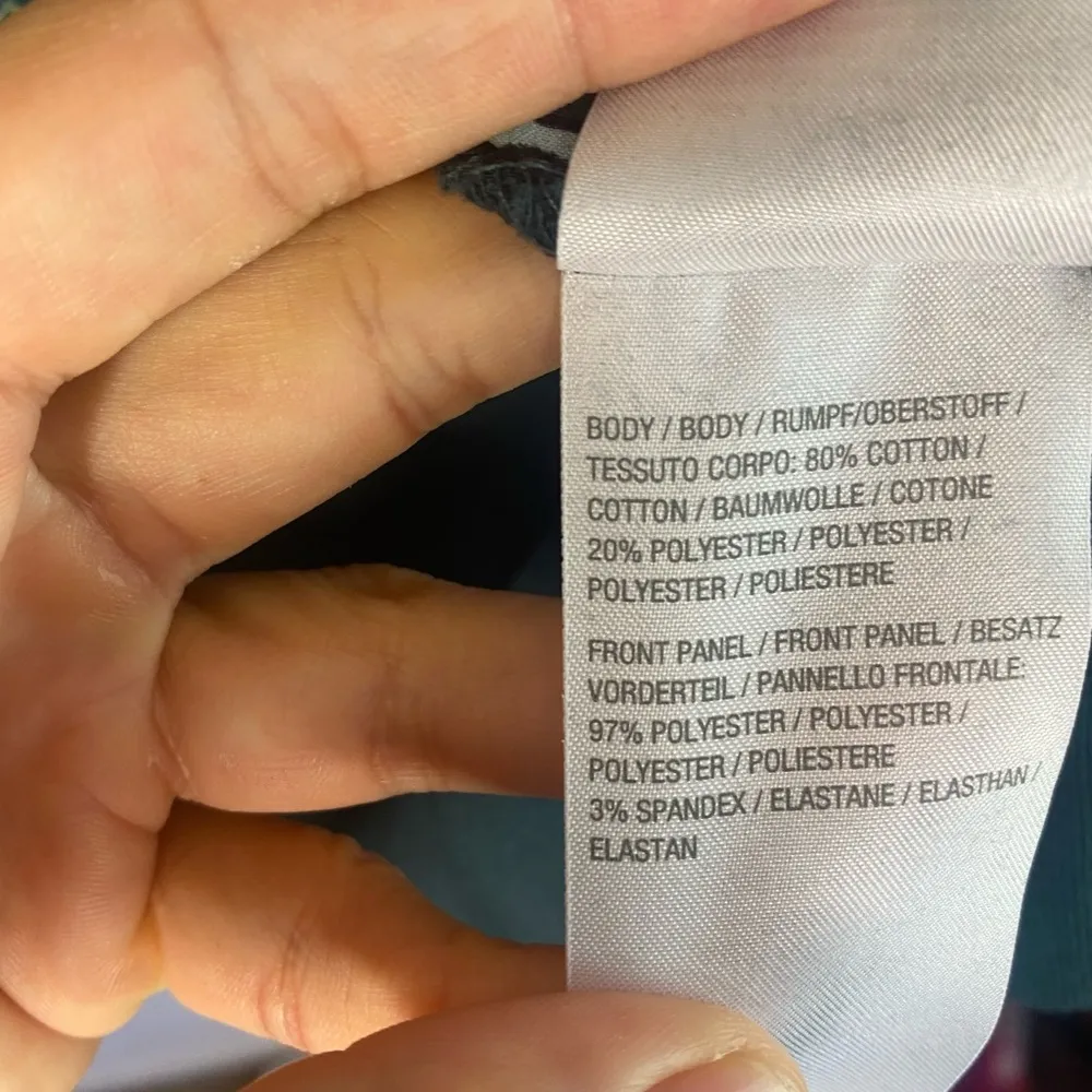 Jason wu mixed media sweater evergreen size medium - Image 4