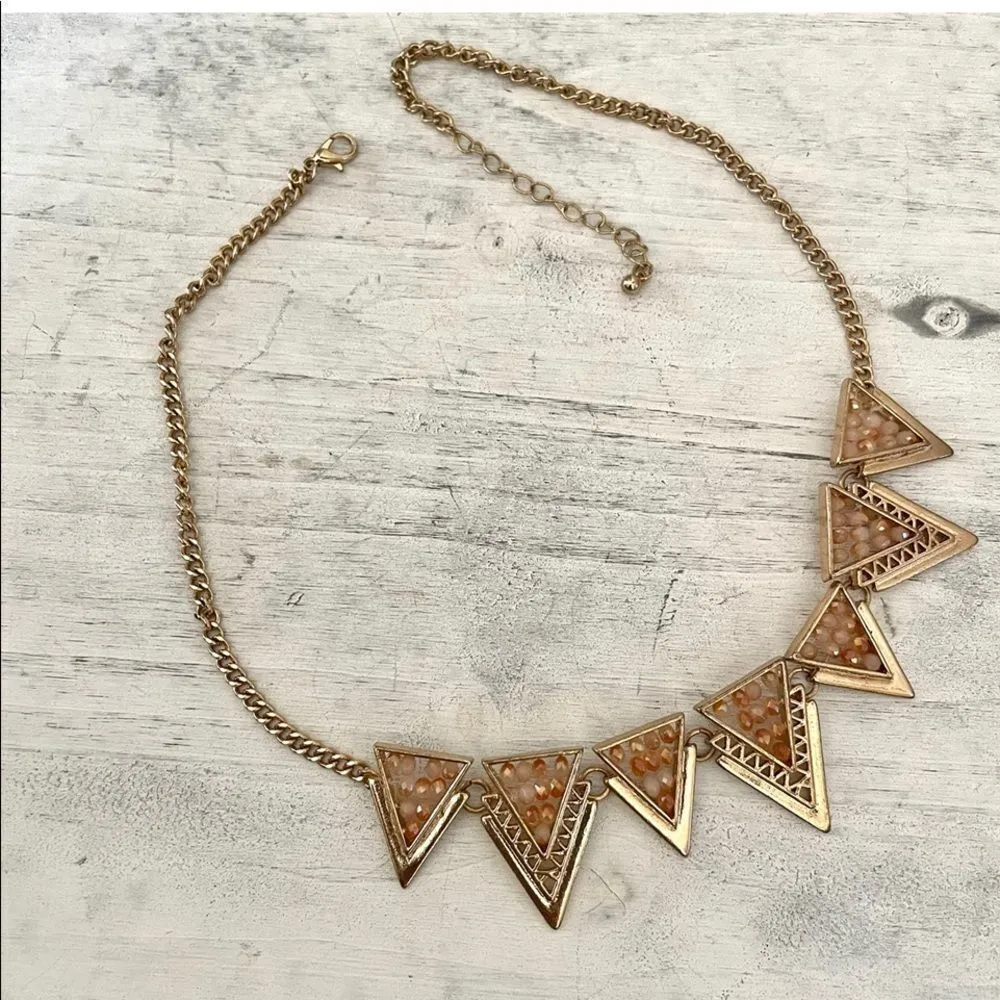 Pink/peach beaded gold tone triangle necklace - Image 2