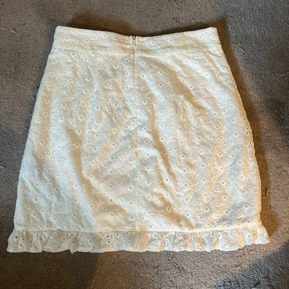 Francesca’s eyelet skirt - Image 3