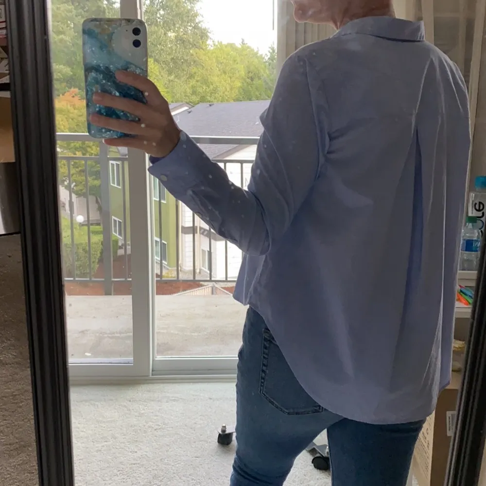 Madewell light blue button down blouse - Image 7