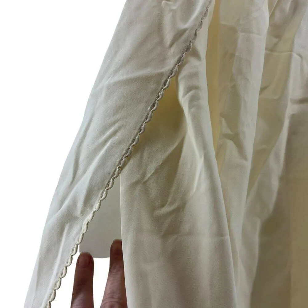 Vintage Bloomingdales Lingerie Ivory Double Tulip Slit Half Slip Size Medium - Image 2