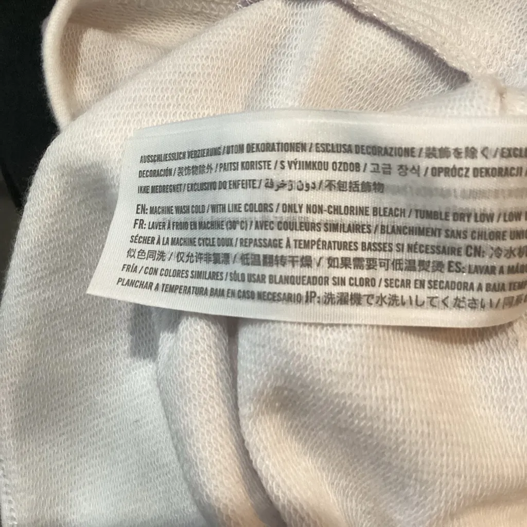 Hollister Ultra High-Rise Foldover Tie Dye Shorts Large NEW! - Image 8